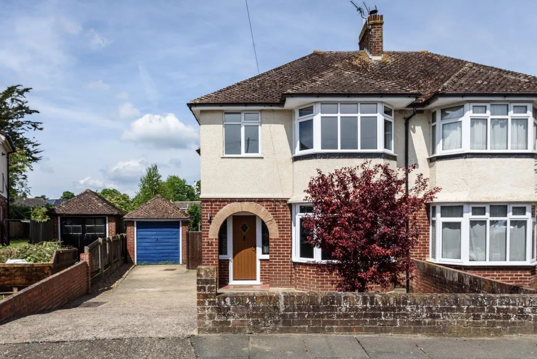 House Mount Road in Canterbury