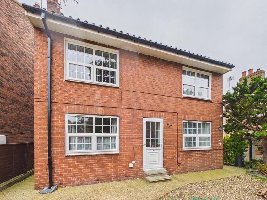Flat Grange Road in Bridlington