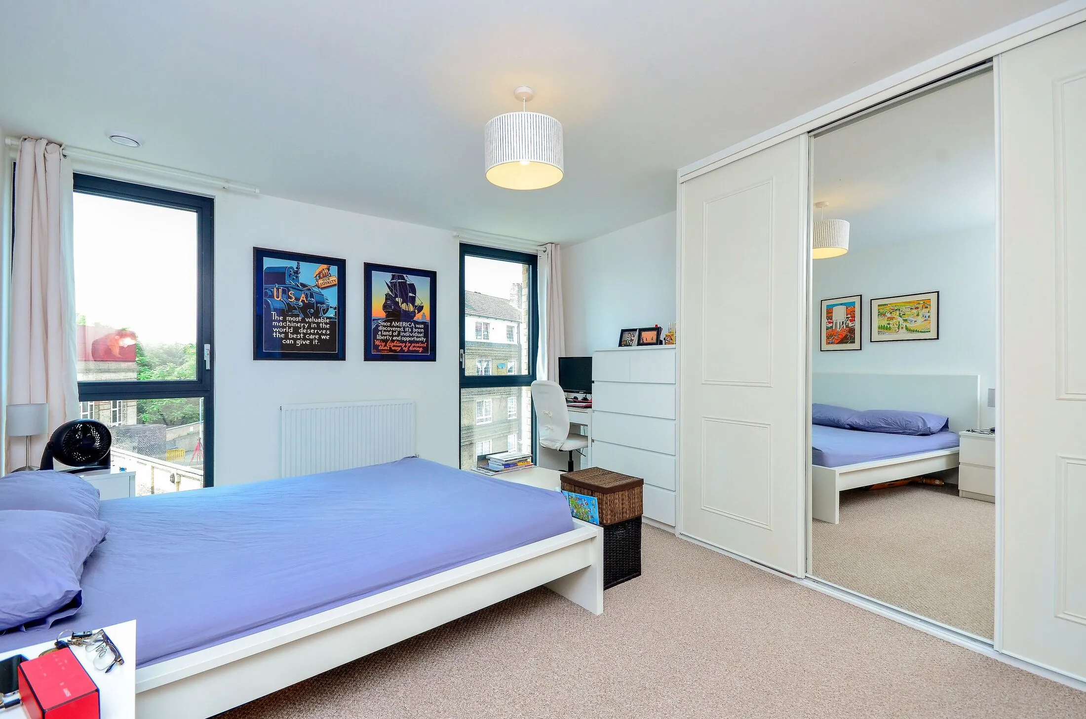 Flat Deal Porters Walk in Greater London