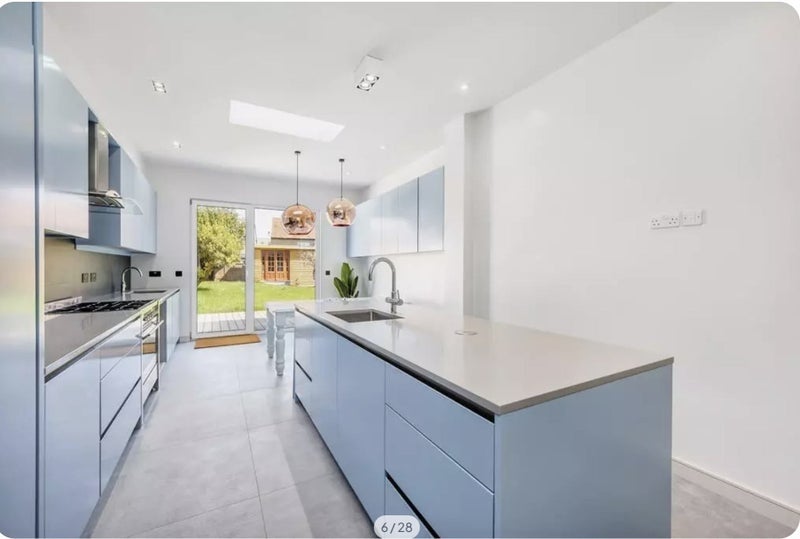 Room Harewood Road in Greater London
