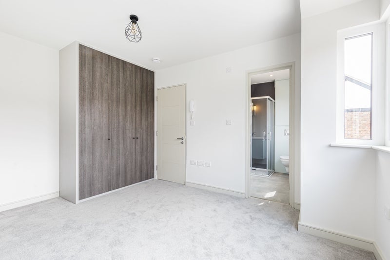 Room Harewood Road in Greater London