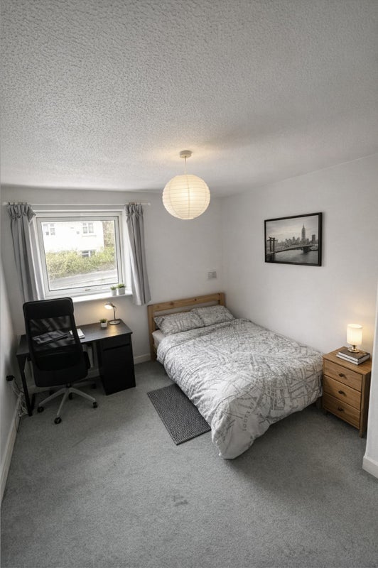 Room Bethnall Drive in Manchester