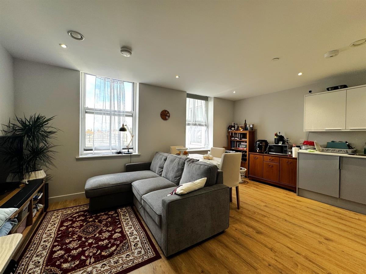 Flat Calverley Street in Tunbridge Wells