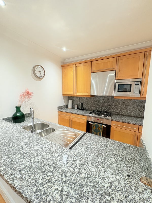 Room Putney Hill in Greater London