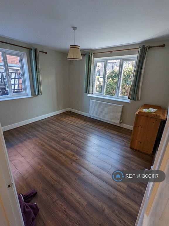Flat Downham Way in Greater London