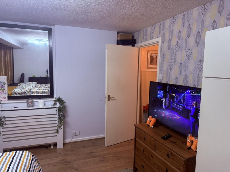 Room Kersal Way in Salford