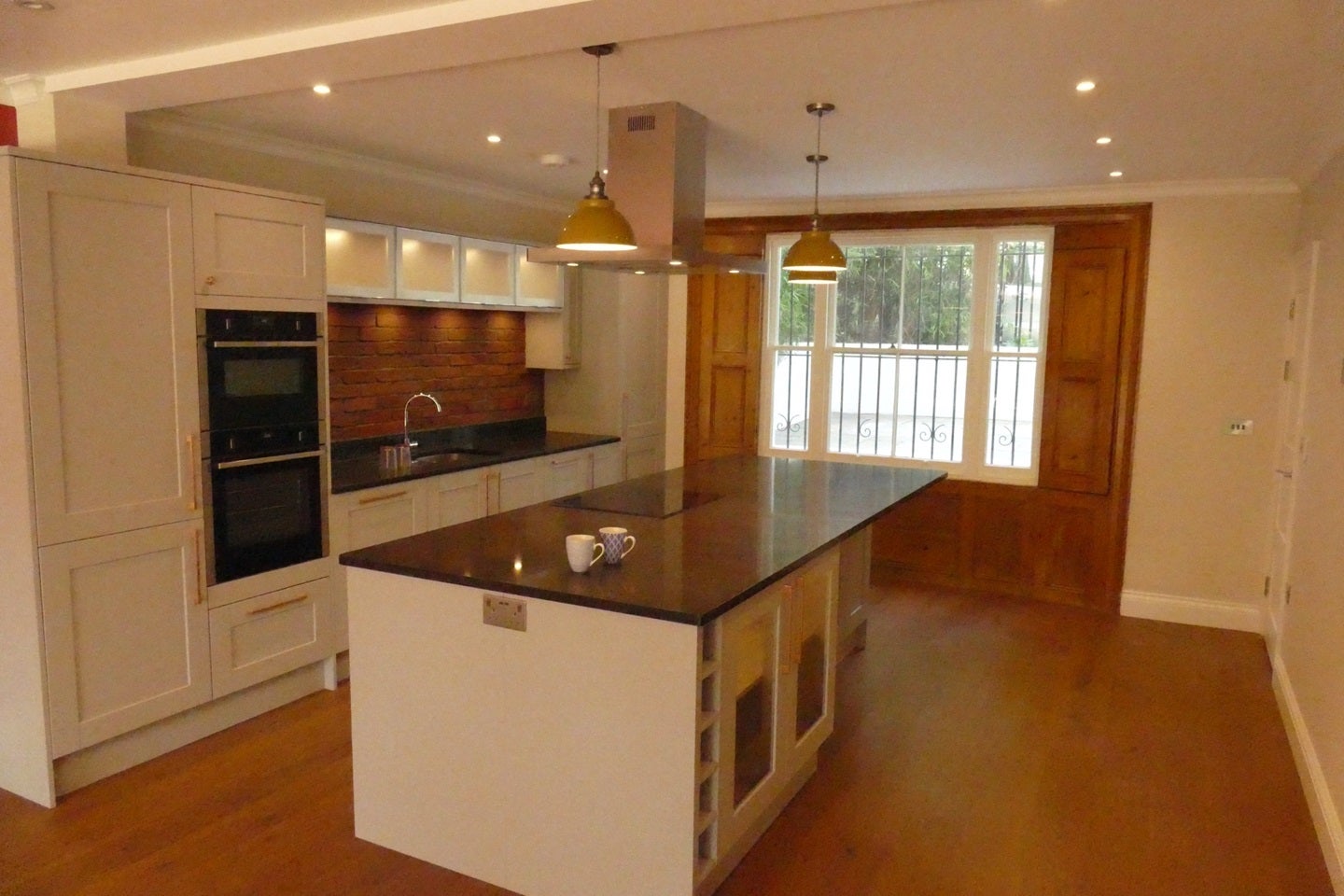Room Walham Grove in Greater London