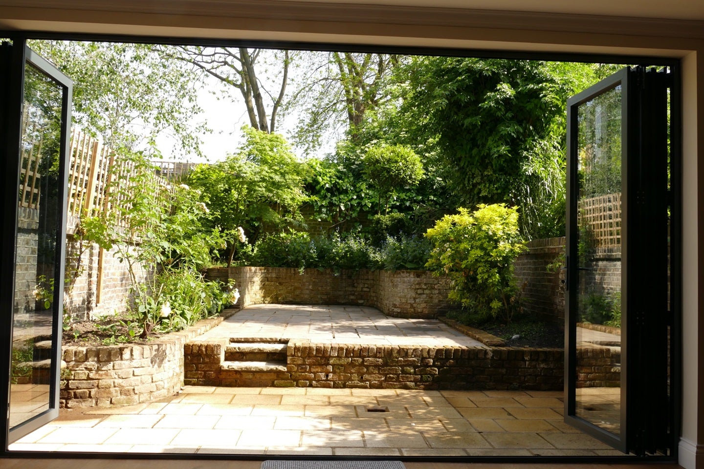 Room Walham Grove in Greater London