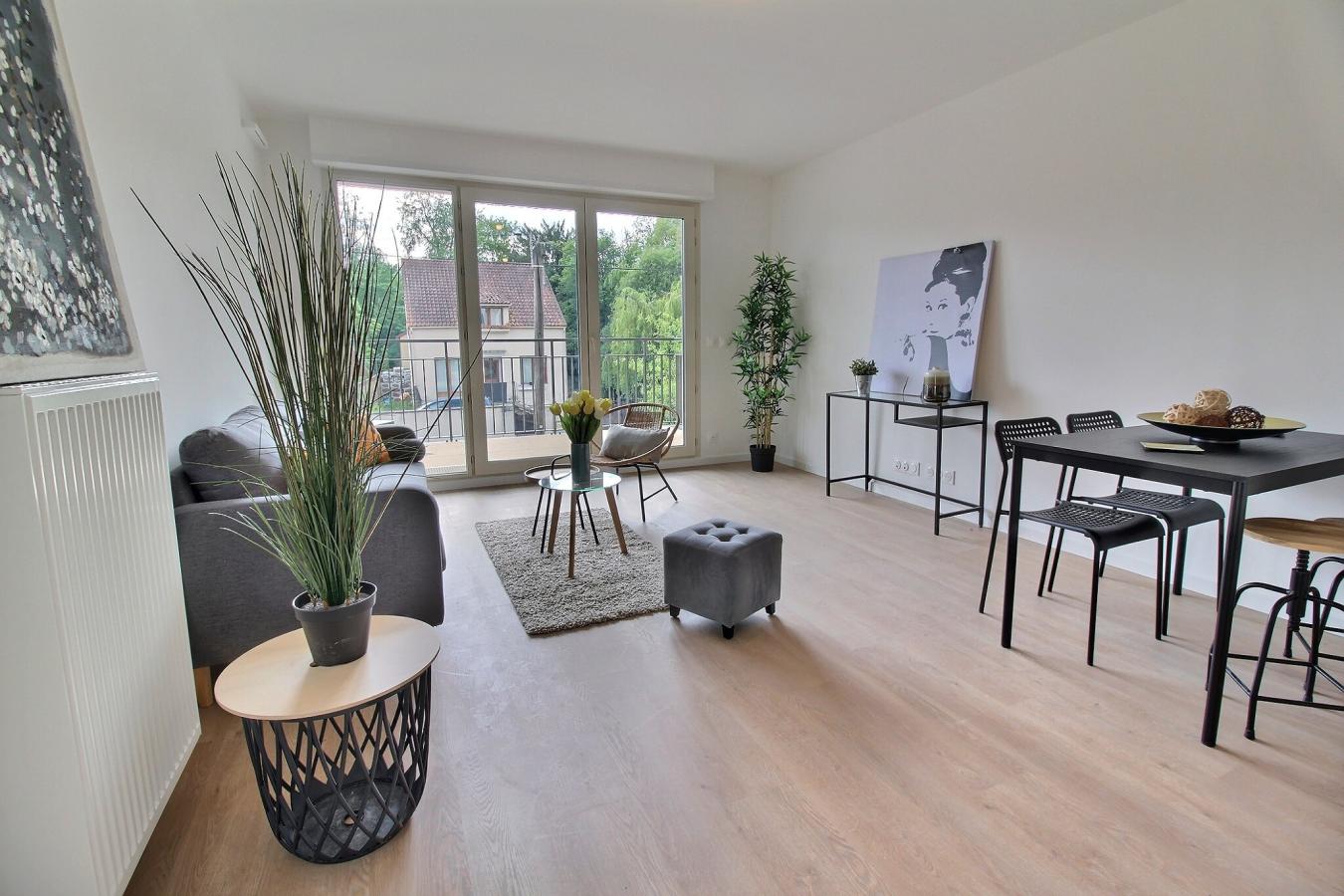 Flat Rue du Stade in Meulan-en-Yvelines
