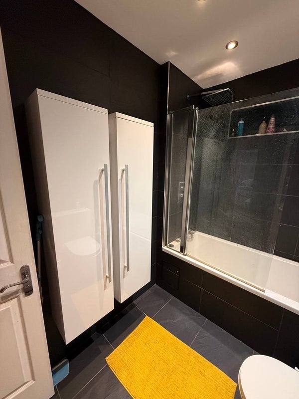 Room Hooper Street in Greater London