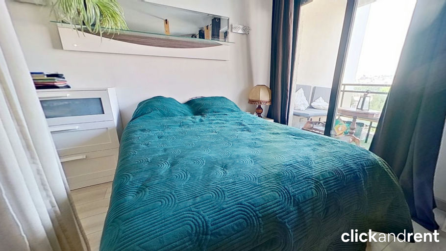 Flat Avenue Sainte-Marguerite in Nice