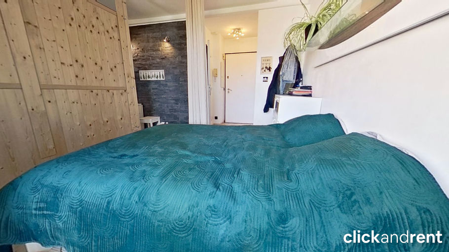 Flat Avenue Sainte-Marguerite in Nice