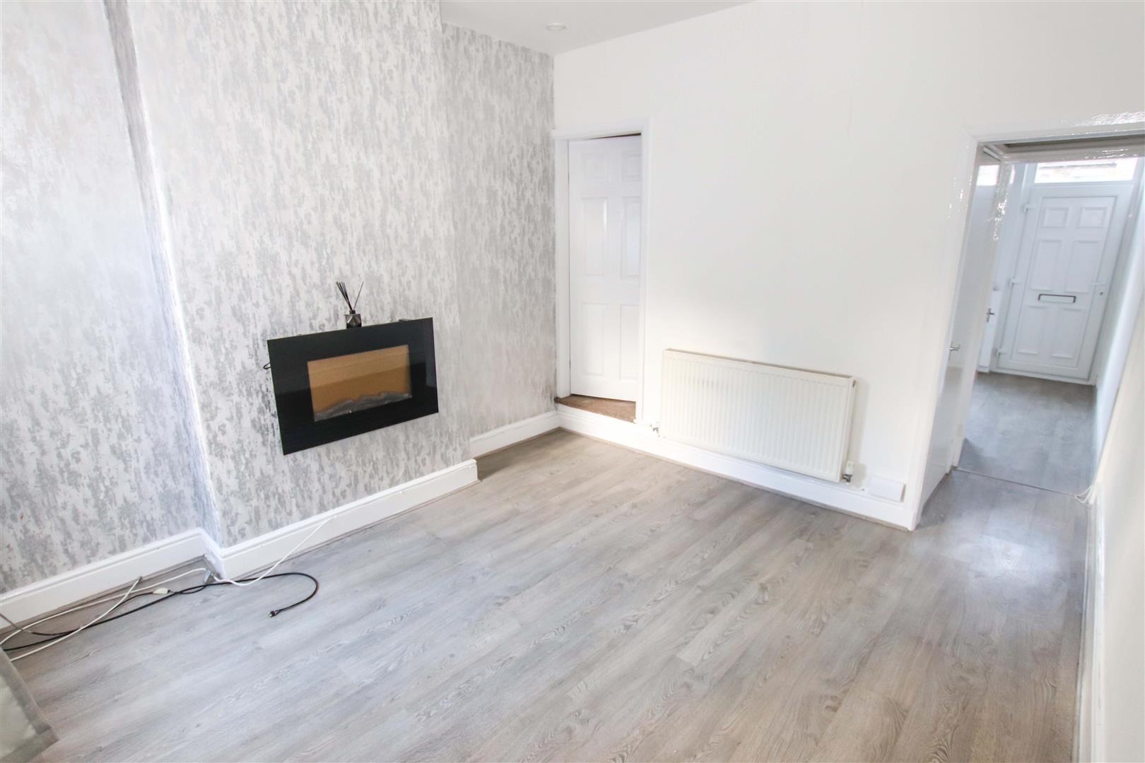 Flat Alastair Road in Stoke-on-Trent