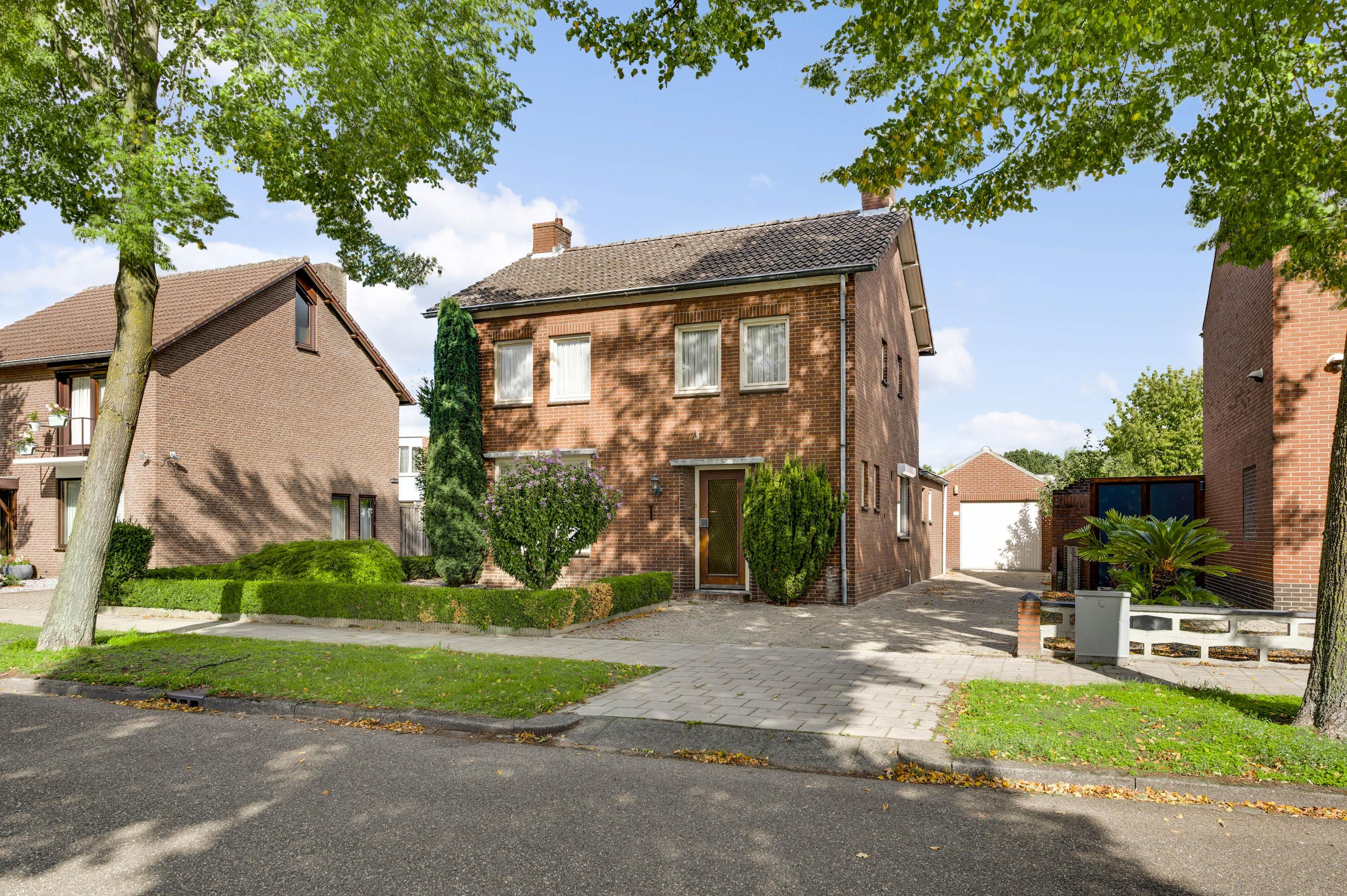 Huis Boshoverbeek 52 in Weert