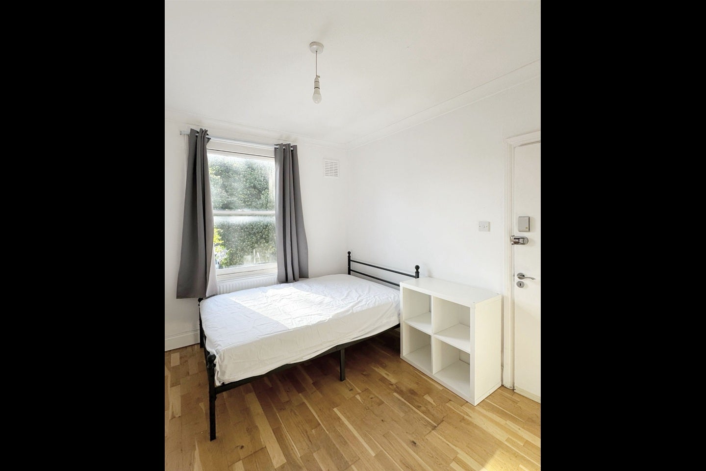 Room Mercia Grove in Greater London