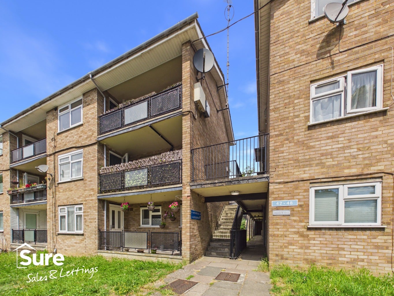 Flat Figtree Hill in Hemel Hempstead