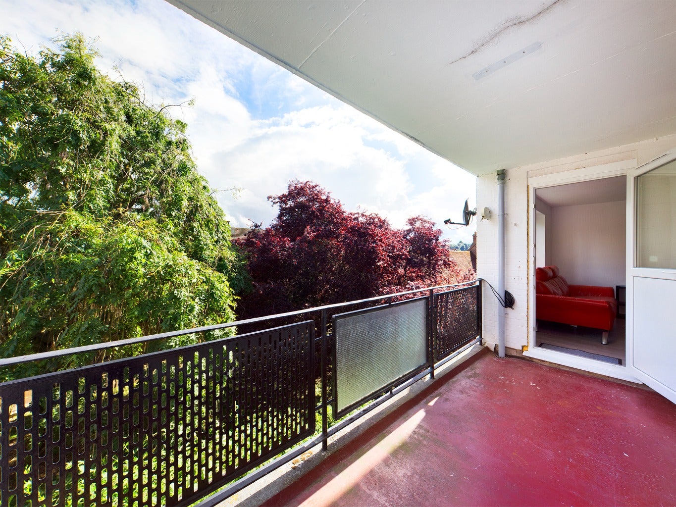 Flat Figtree Hill in Hemel Hempstead