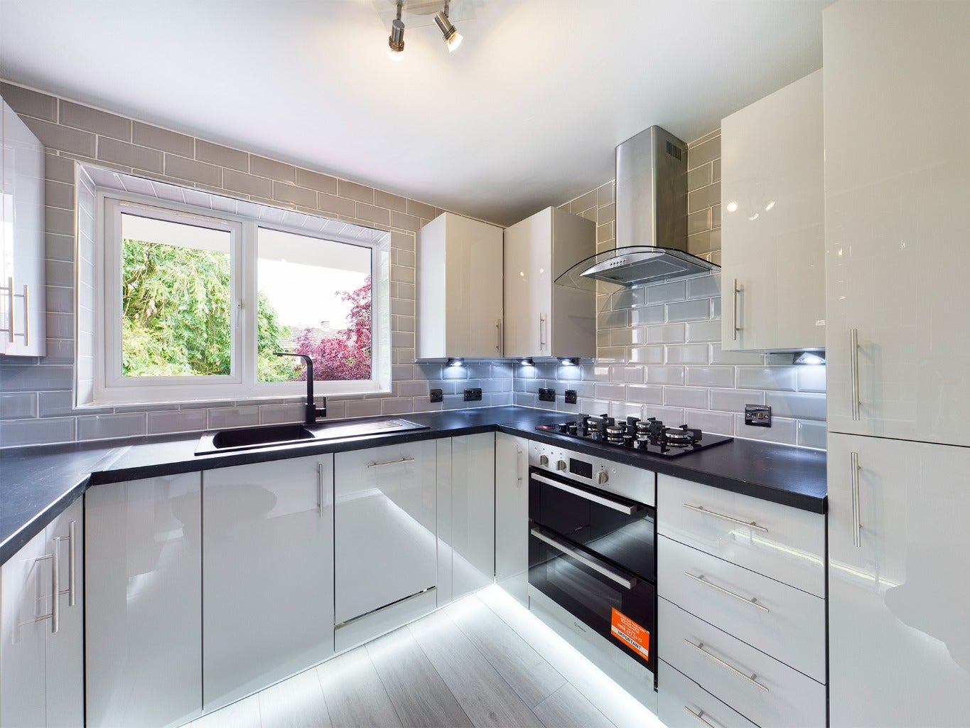Flat Figtree Hill in Hemel Hempstead