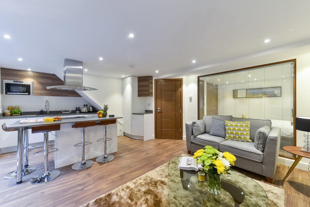 Flat Fortess Road in Greater London