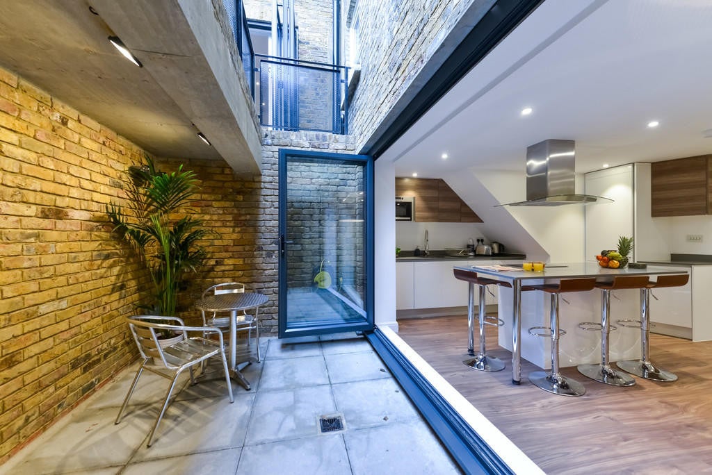 Flat Fortess Road in Greater London