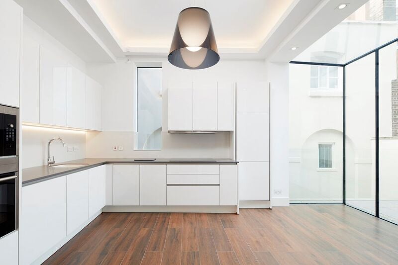 Flat Upper Wimpole Street in City of Westminster
