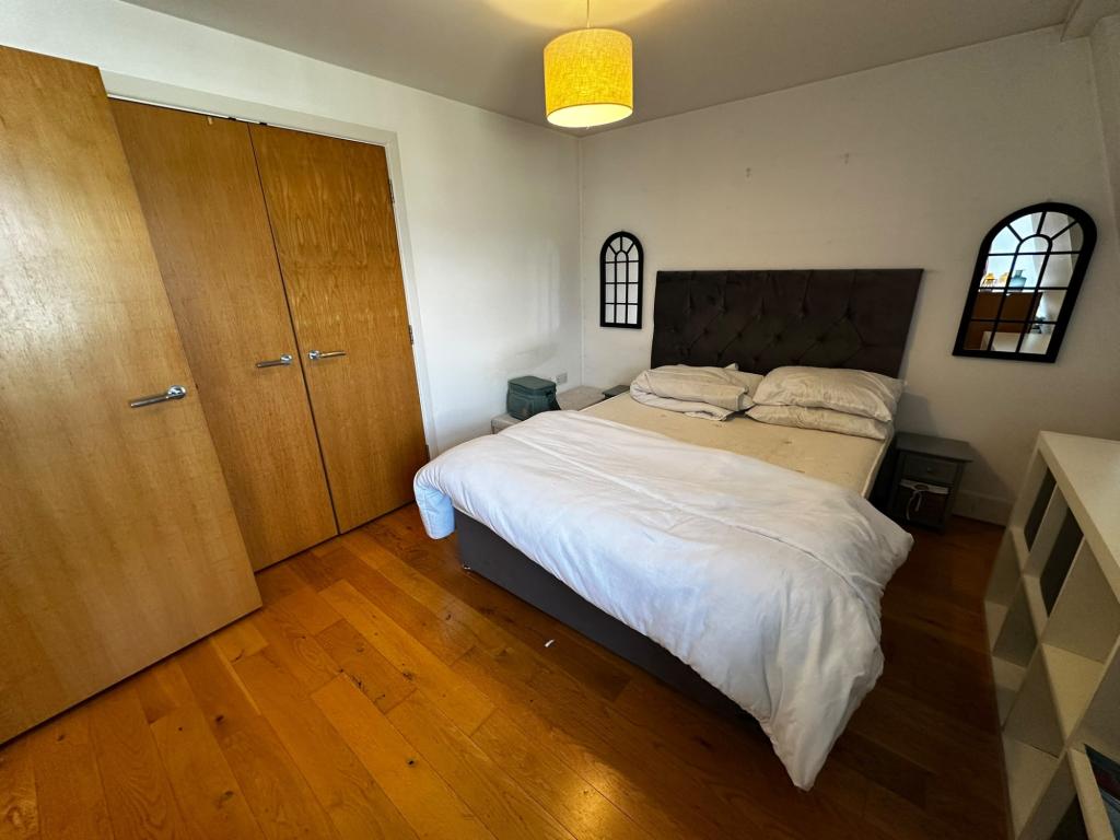 Flat Stamford Road in Greater London