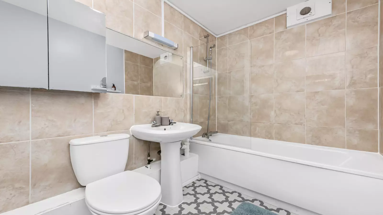 Flat Tavistock Place in Greater London