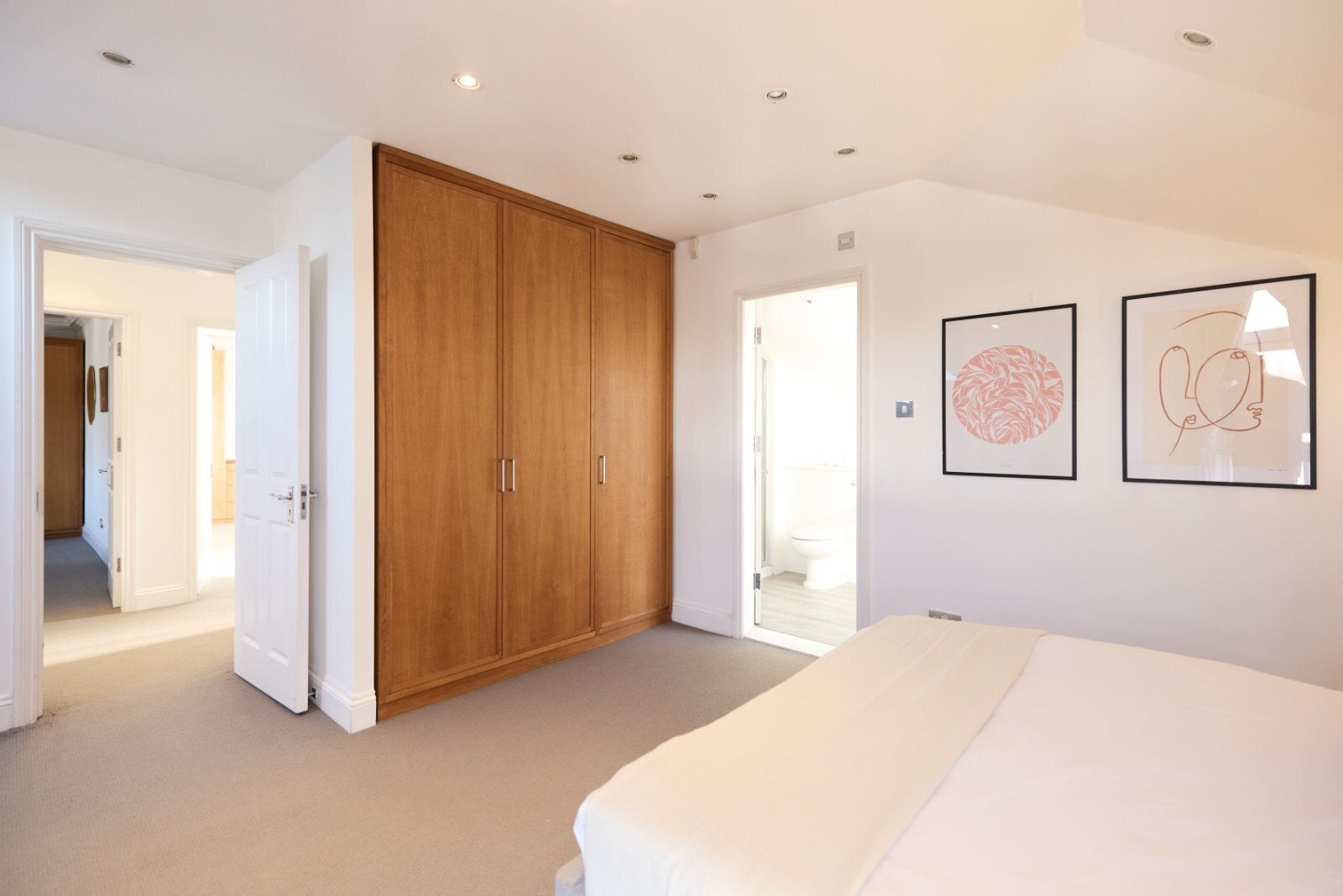 House Rudall Crescent in Greater London