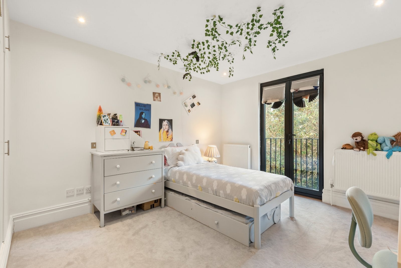 House Saint Maur Road in Greater London