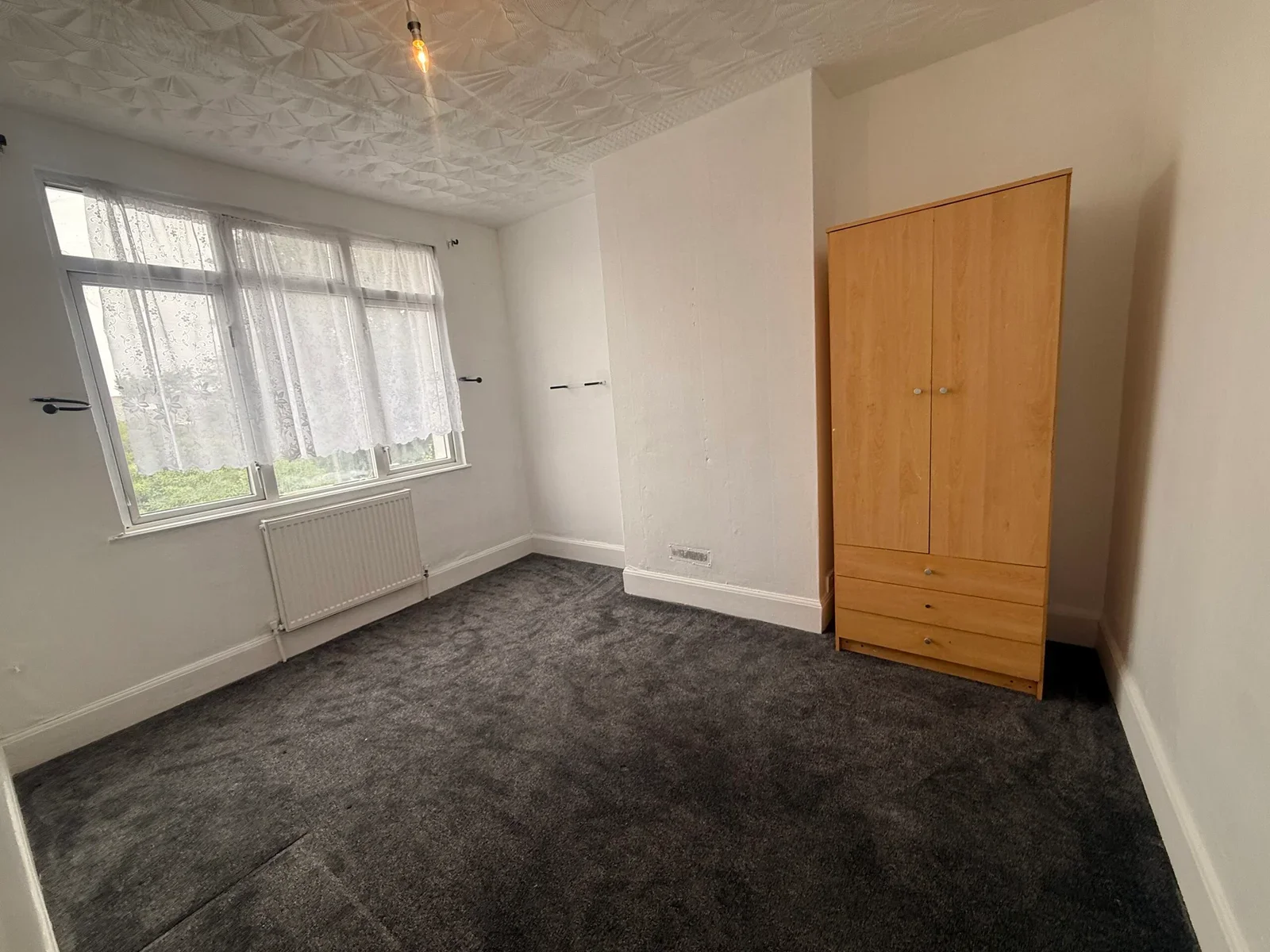 House Dallow Road in Luton