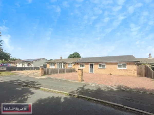 House Vicarage Avenue in South Cambridgeshire