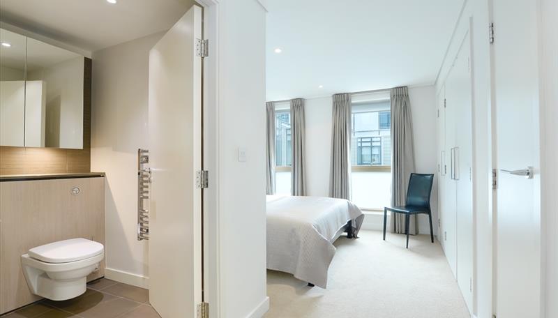 Flat Merchant Square in City of Westminster