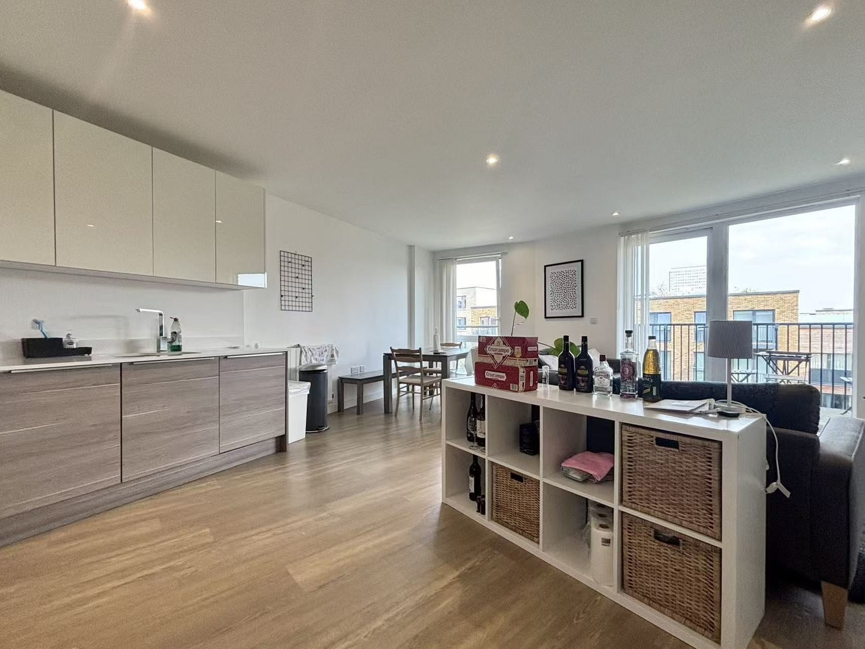 Flat Plough Way in Greater London