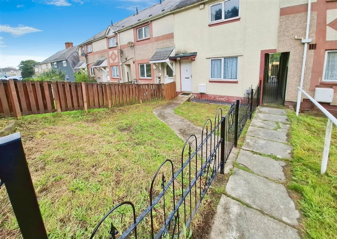 House Geiriol Road in Swansea