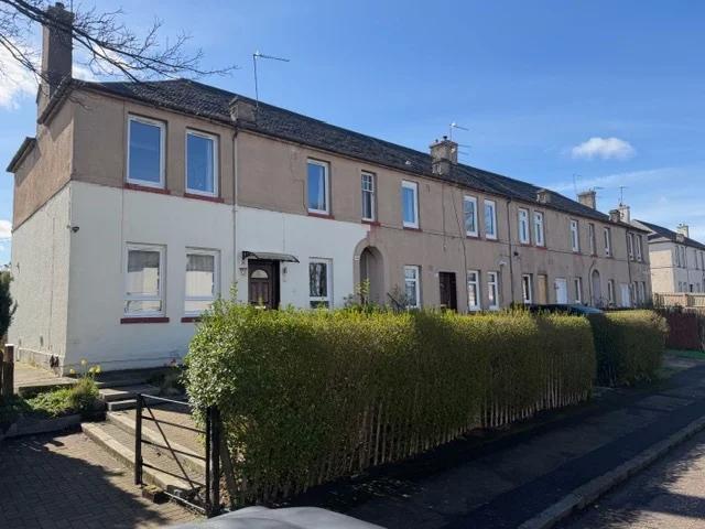 Room Stenhouse Crescent in City of Edinburgh