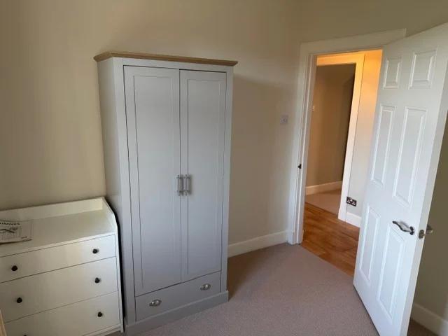 Room Stenhouse Crescent in City of Edinburgh