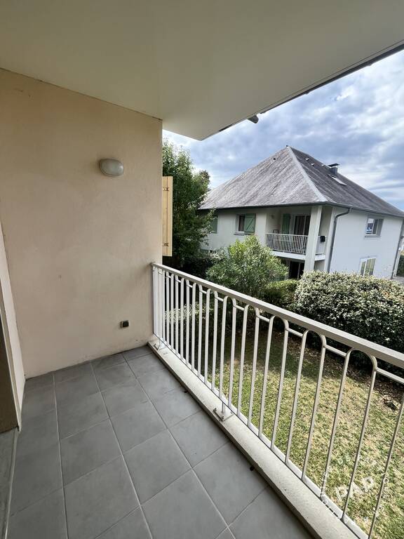 Flat Avenue des Pyrénées in Salies-de-Béarn