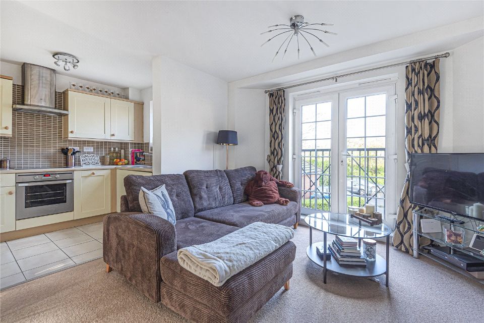 Flat St Dominic Close in Rushmoor