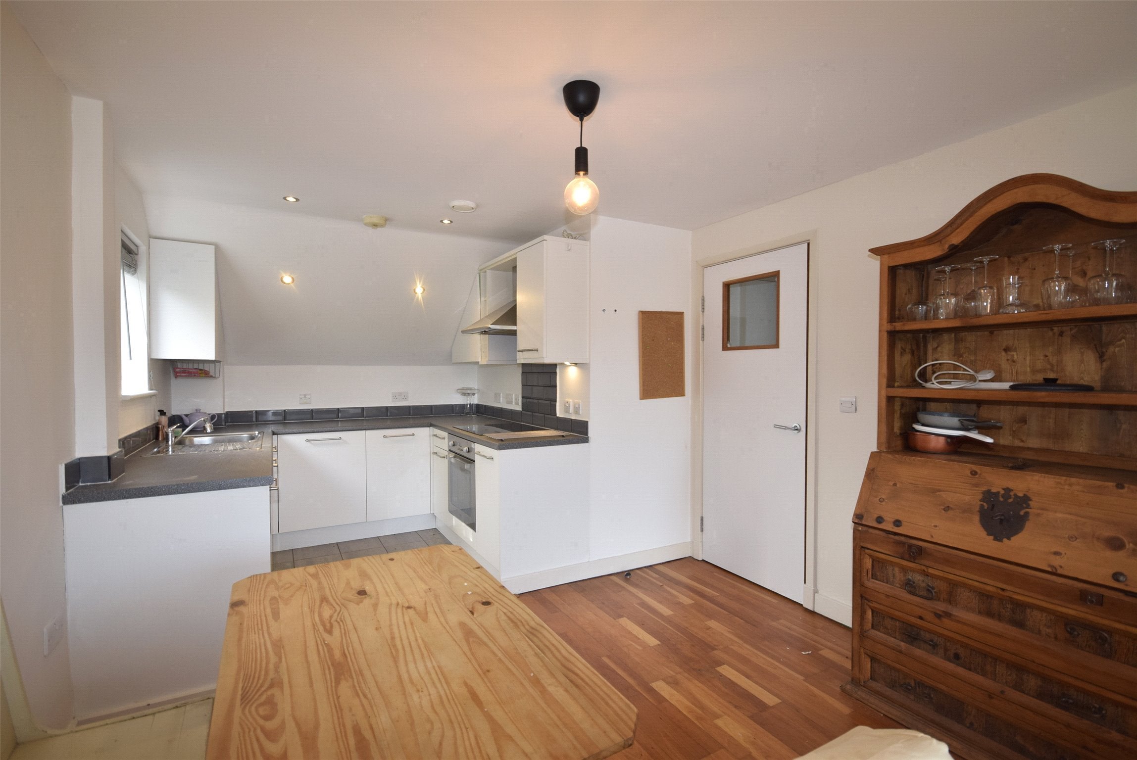Flat Fishponds Road in Bristol