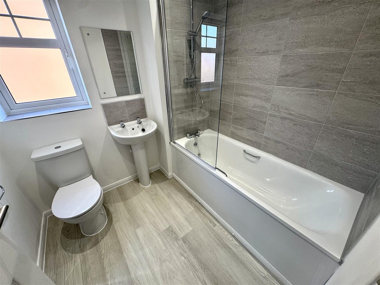 Flat Bennetts Road in Coventry