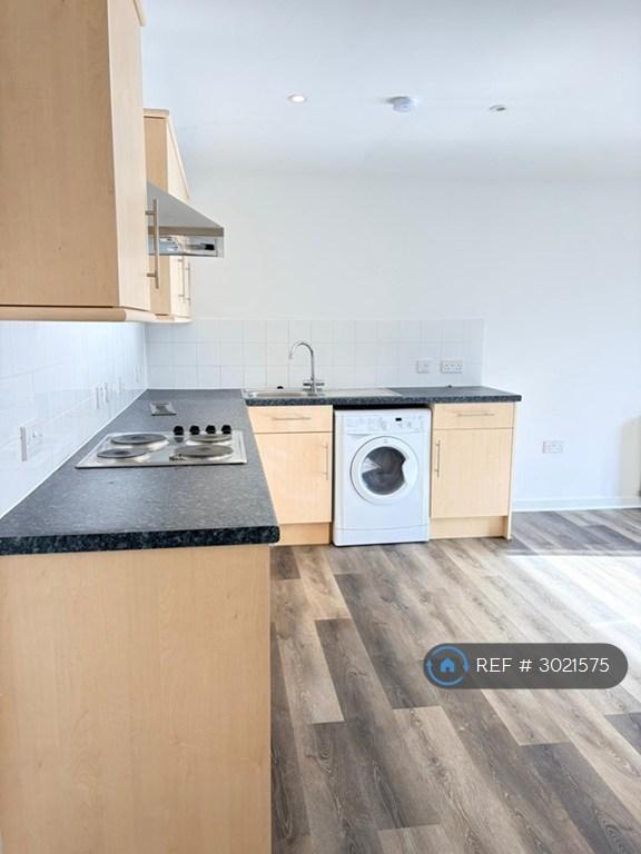 Flat Saint Lawrence Road in Newcastle upon Tyne