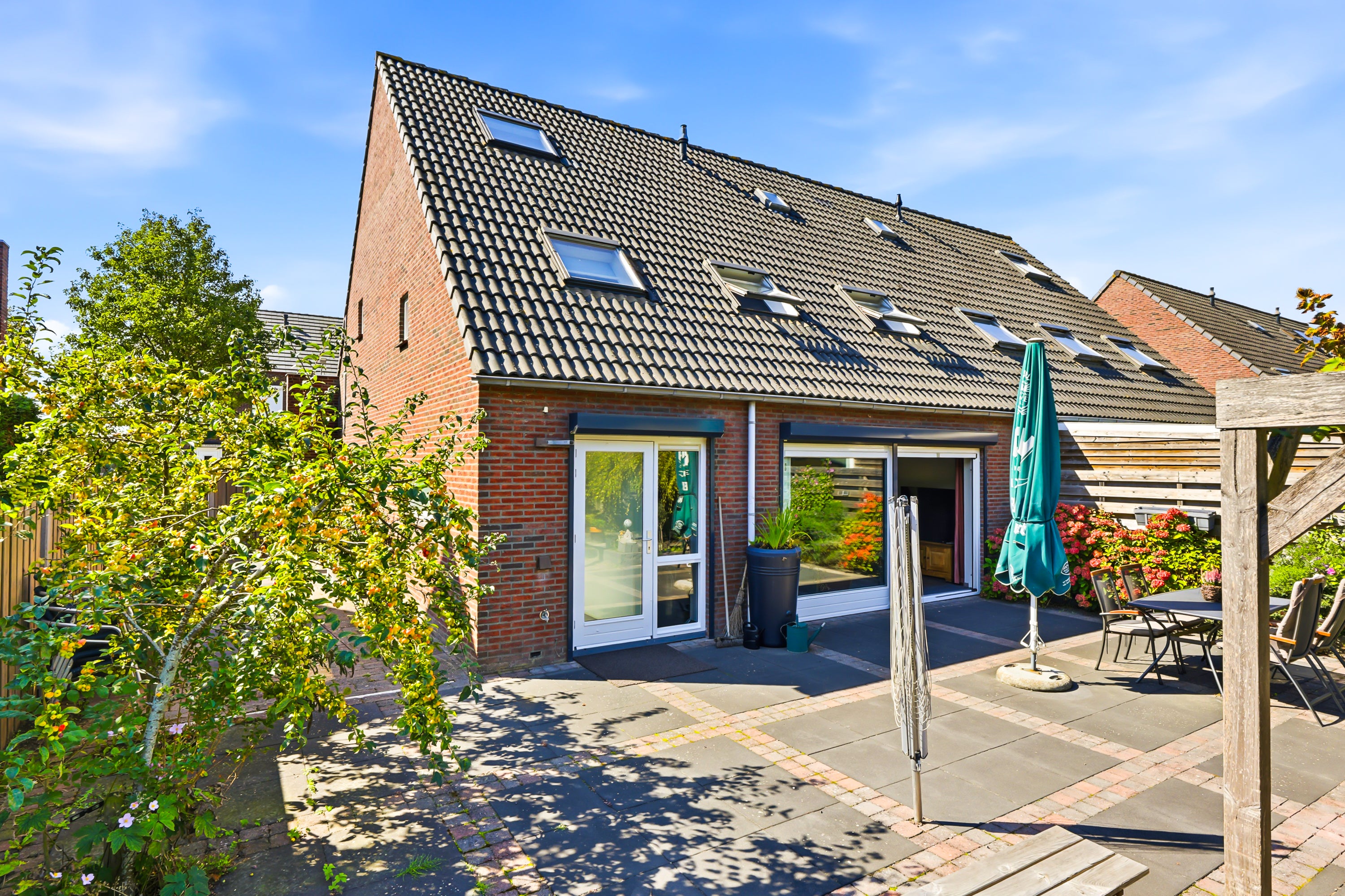 Twee-onder-één-kap te koop: Quarleshavenstraat 19, Nieuw- En Sint Joosland