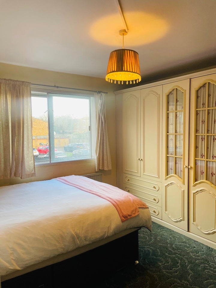 Room St. Clement Close in Greater London