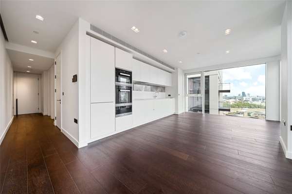Flat York Road in Greater London