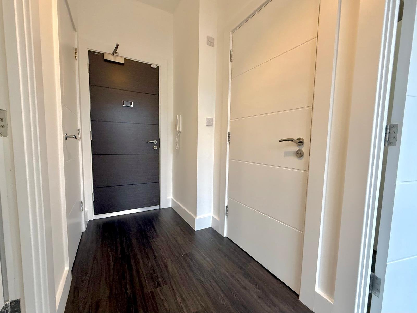 Flat Dawsons Square in Leeds