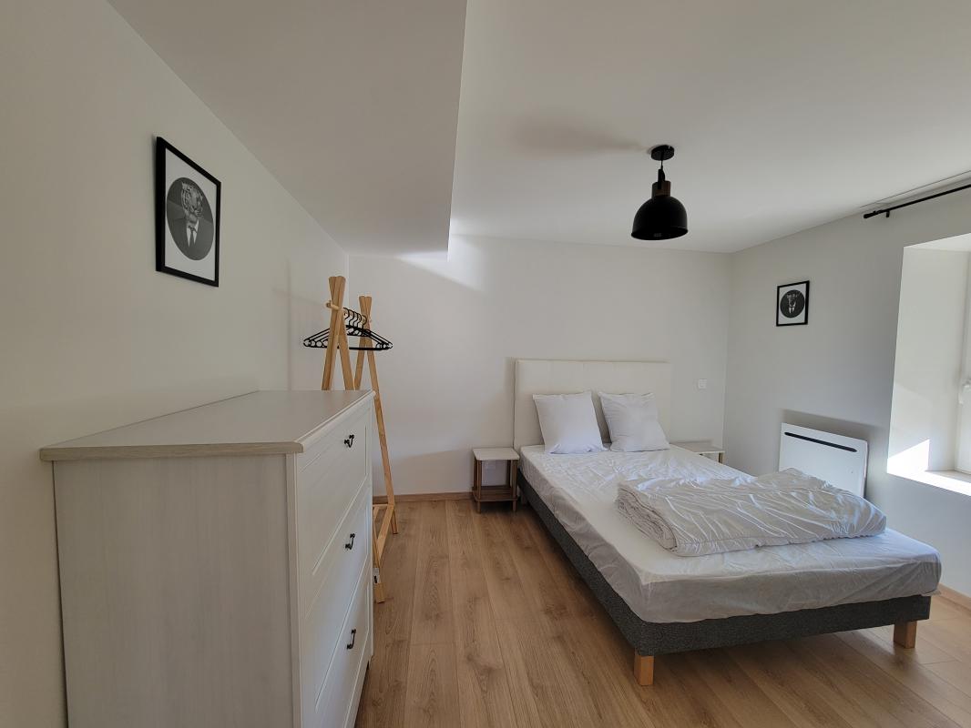 Appartement Avenue Antoine Lavoisier à Saint-Germain-Laprade