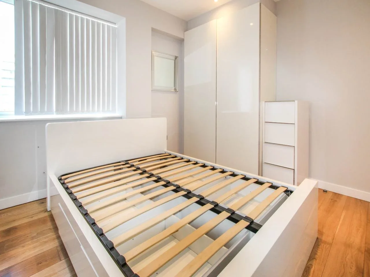 Flat Clayton Road in Greater London