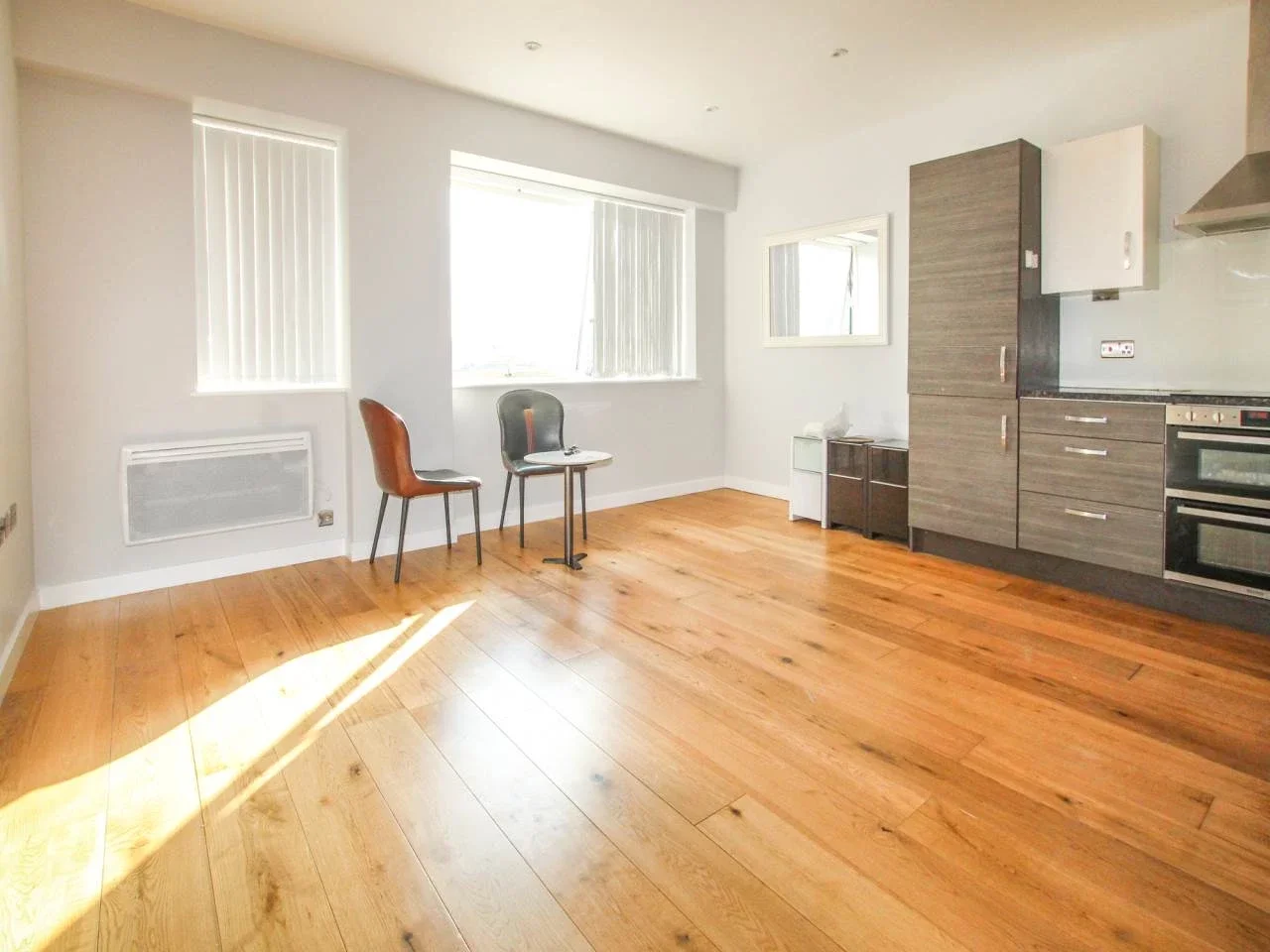Flat Clayton Road in Greater London