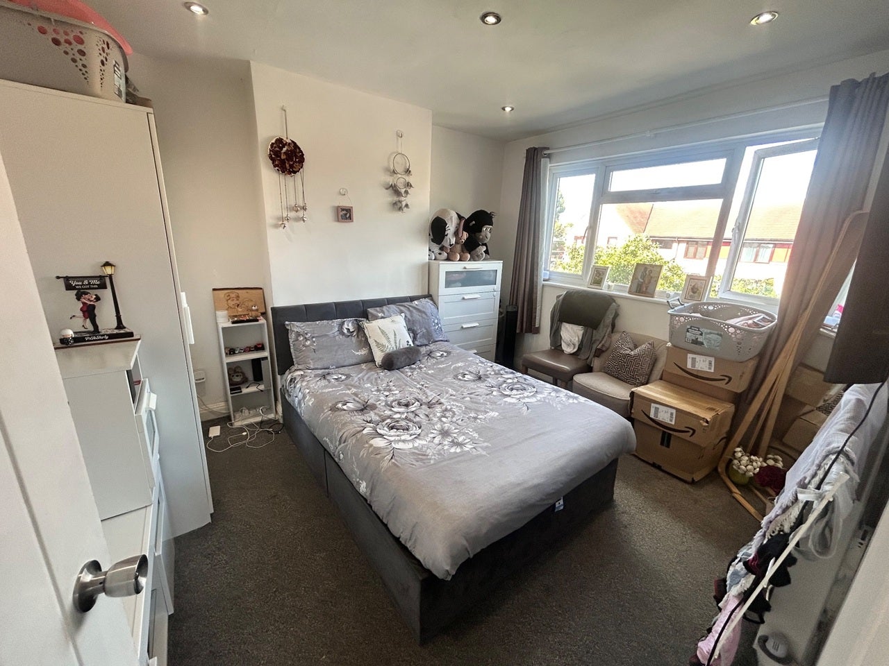 Flat Dryden Close in Greater London