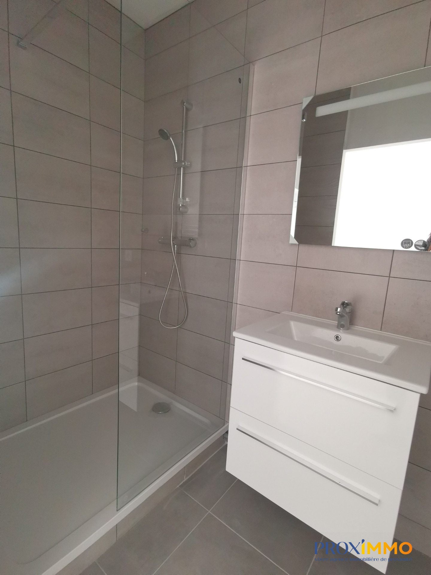 Flat Rue de la Meije in Voiron